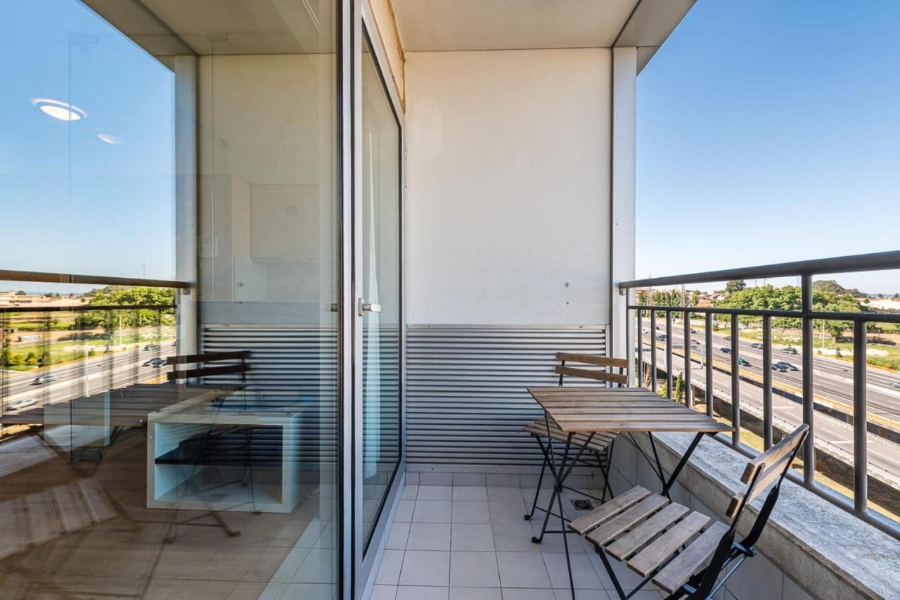 Dragon Stadium Studio W Balcony By Lovelystay Porto Exterior foto